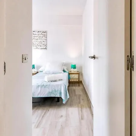 Lägenhet Two Bedroom In Playa De Americas, Free Wifi *